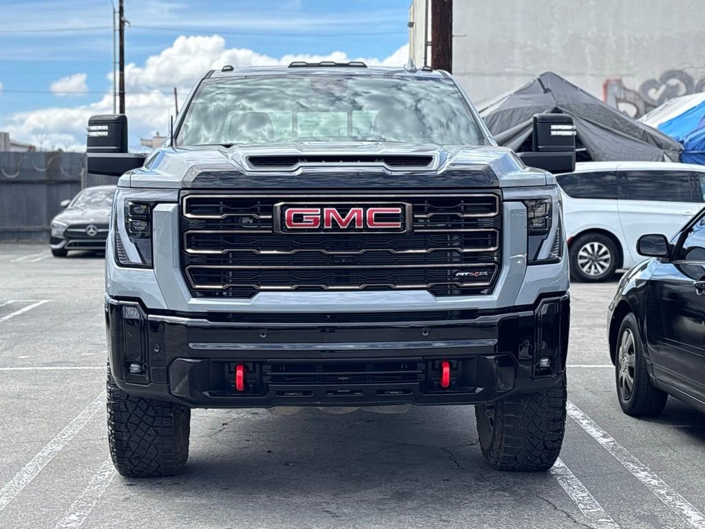 Used 2025 GMC Sierra 2500 AT4X image 12
