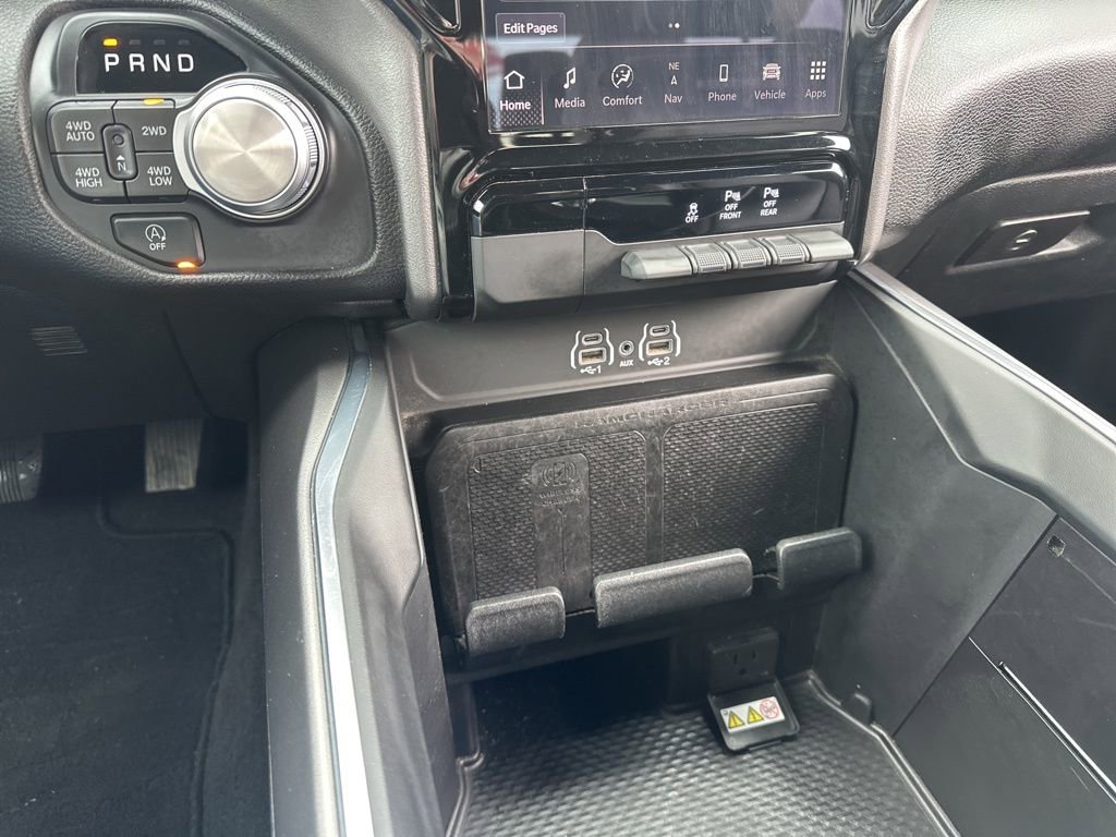 Used 2025 RAM 1500 Laramie image 43