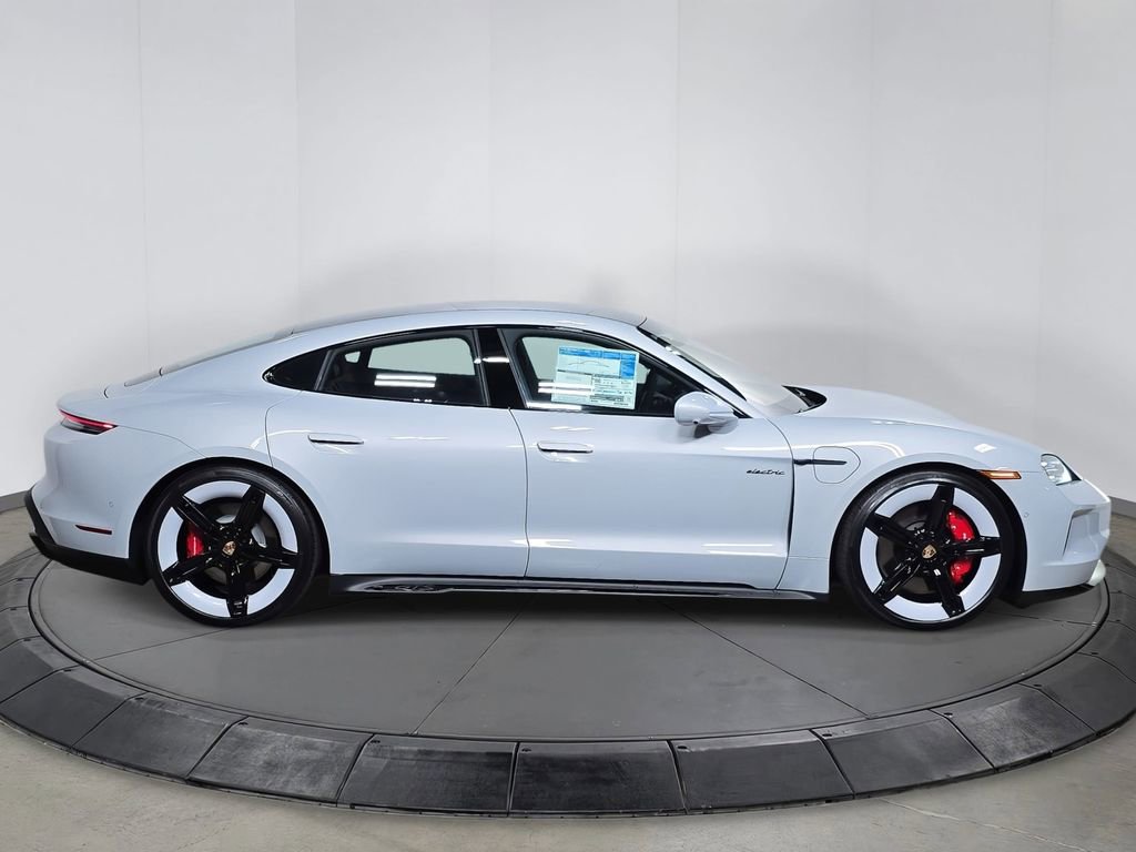 New 2026 Porsche Taycan GTS image 8