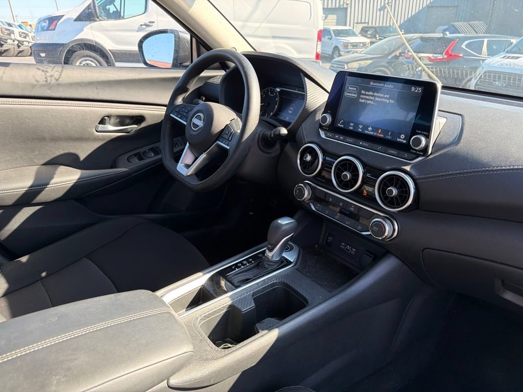 Used 2025 Nissan Sentra SV FWD image 21