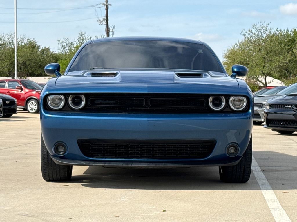 Used 2023 Dodge Challenger SXT w/ Blacktop Package video 2