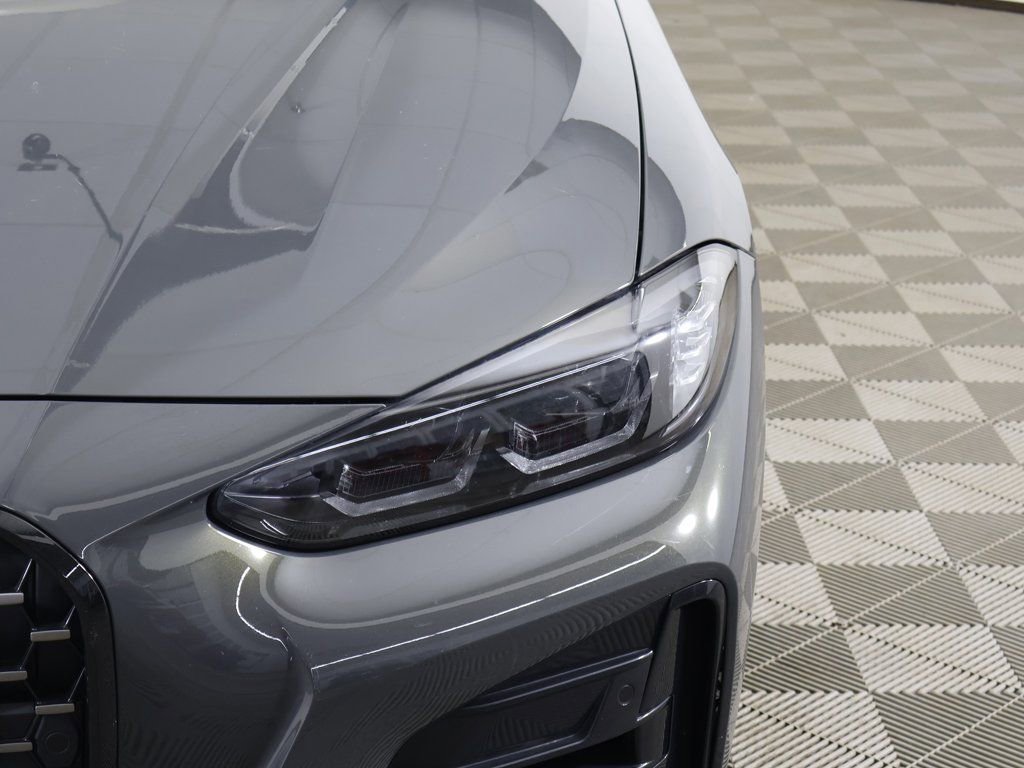 Used 2023 BMW 440i xDrive Convertible w/ Premium Package image 18