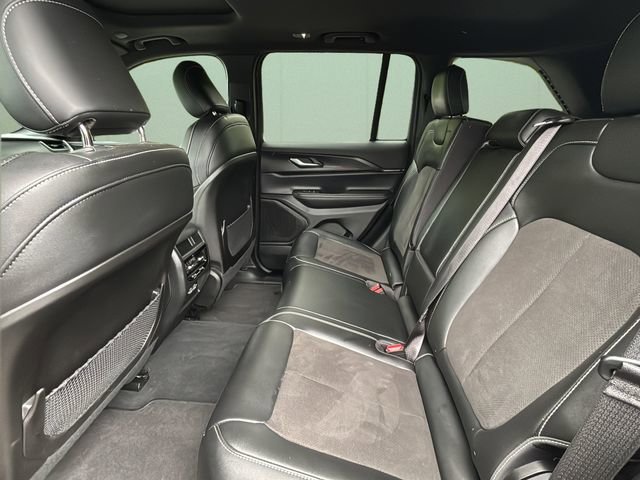 Certified 2024 Jeep Grand Cherokee Altitude AWD/4WD image 22