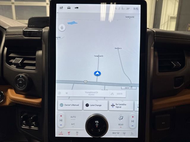 Used 2024 Ford Expedition Max Platinum image 13