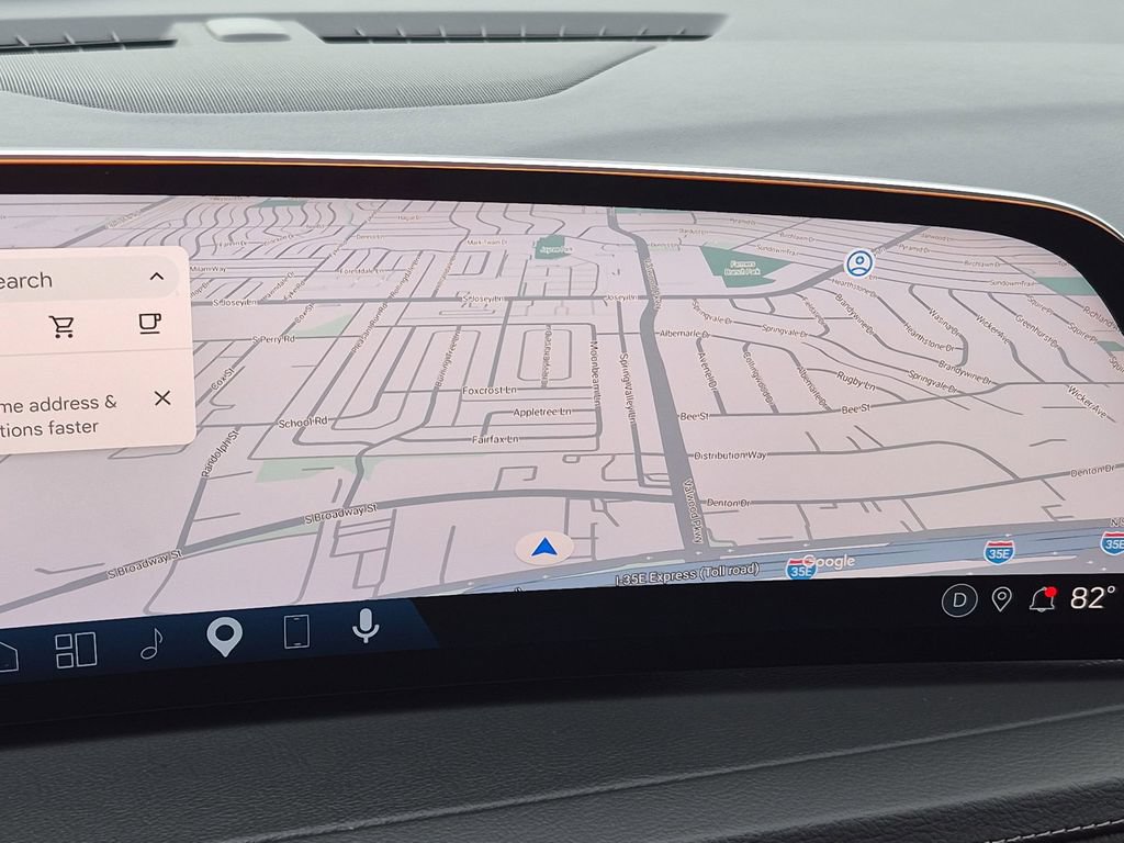 Used 2025 Cadillac XT4 Premium Luxury FWD image 18