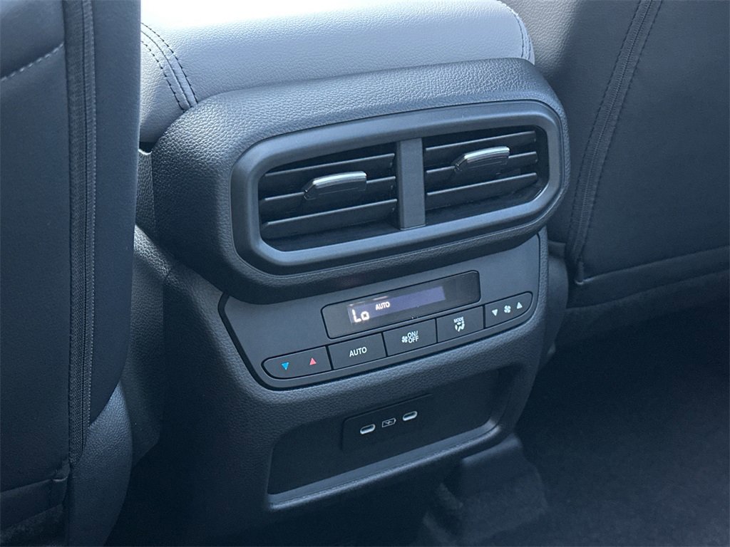 New 2025 Honda Pilot Touring image 18