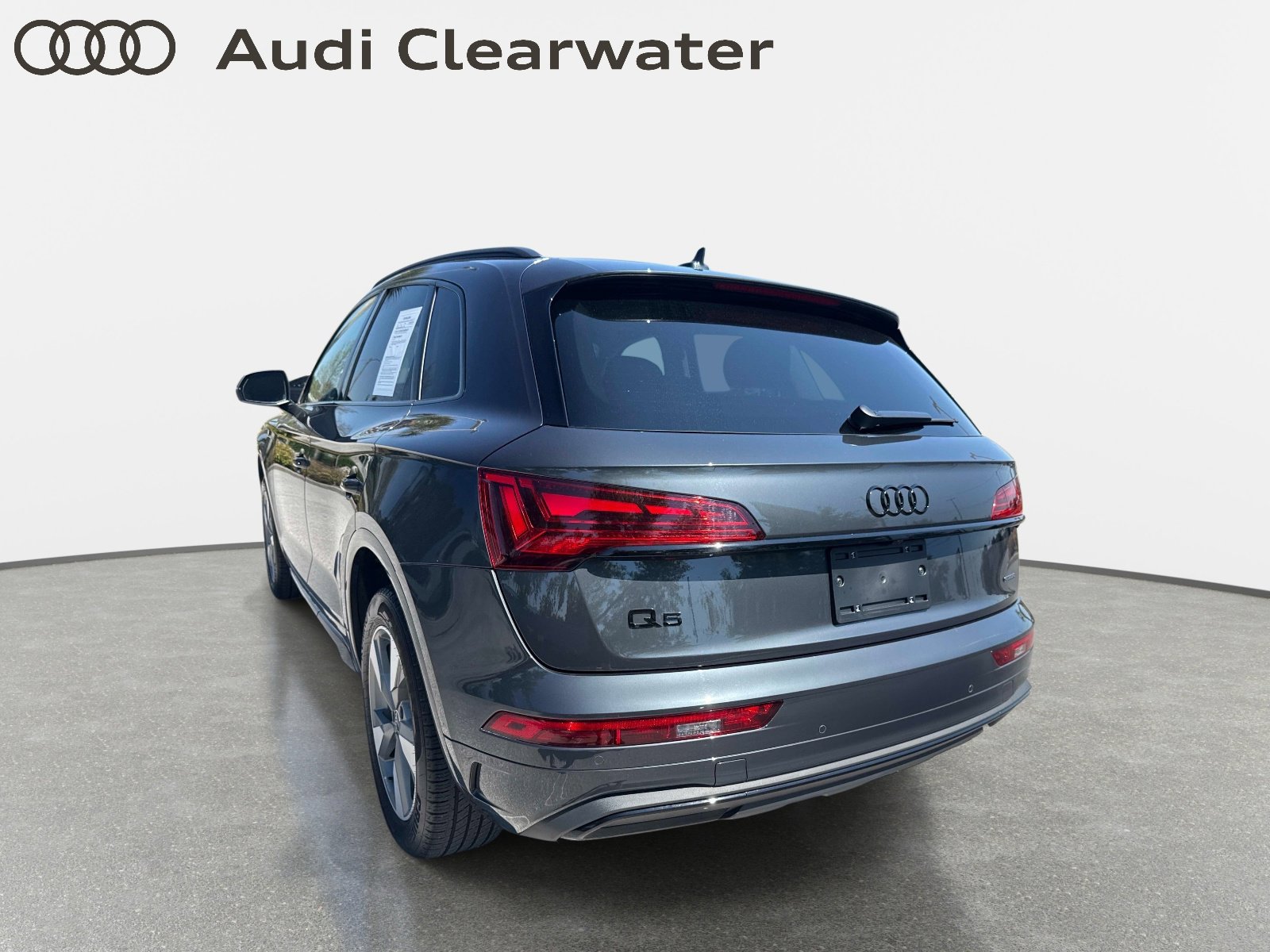Used 2025 Audi Q5 2.0T Premium image 8