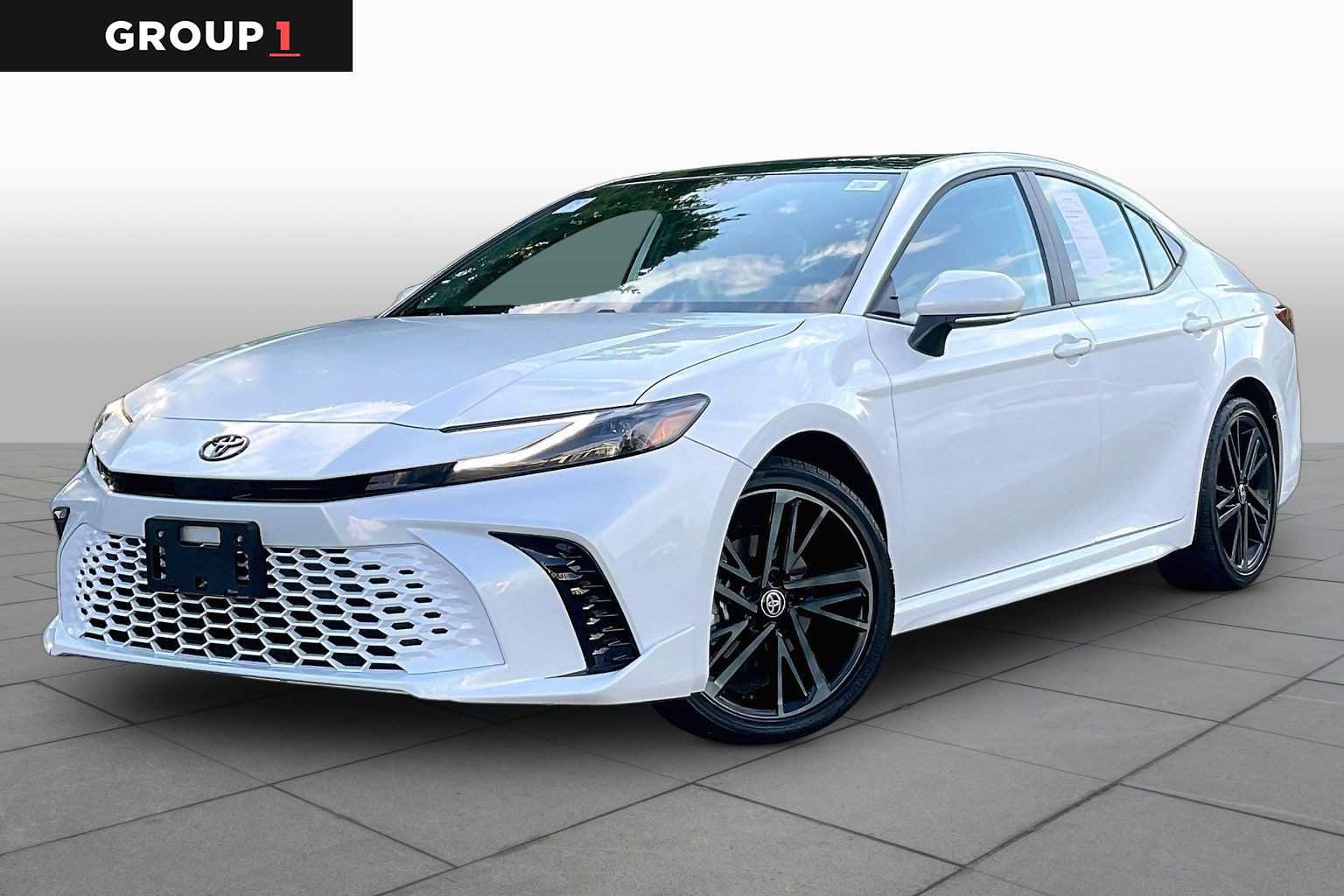 Used 2026 Toyota Camry XSE AWD/4WD image 1