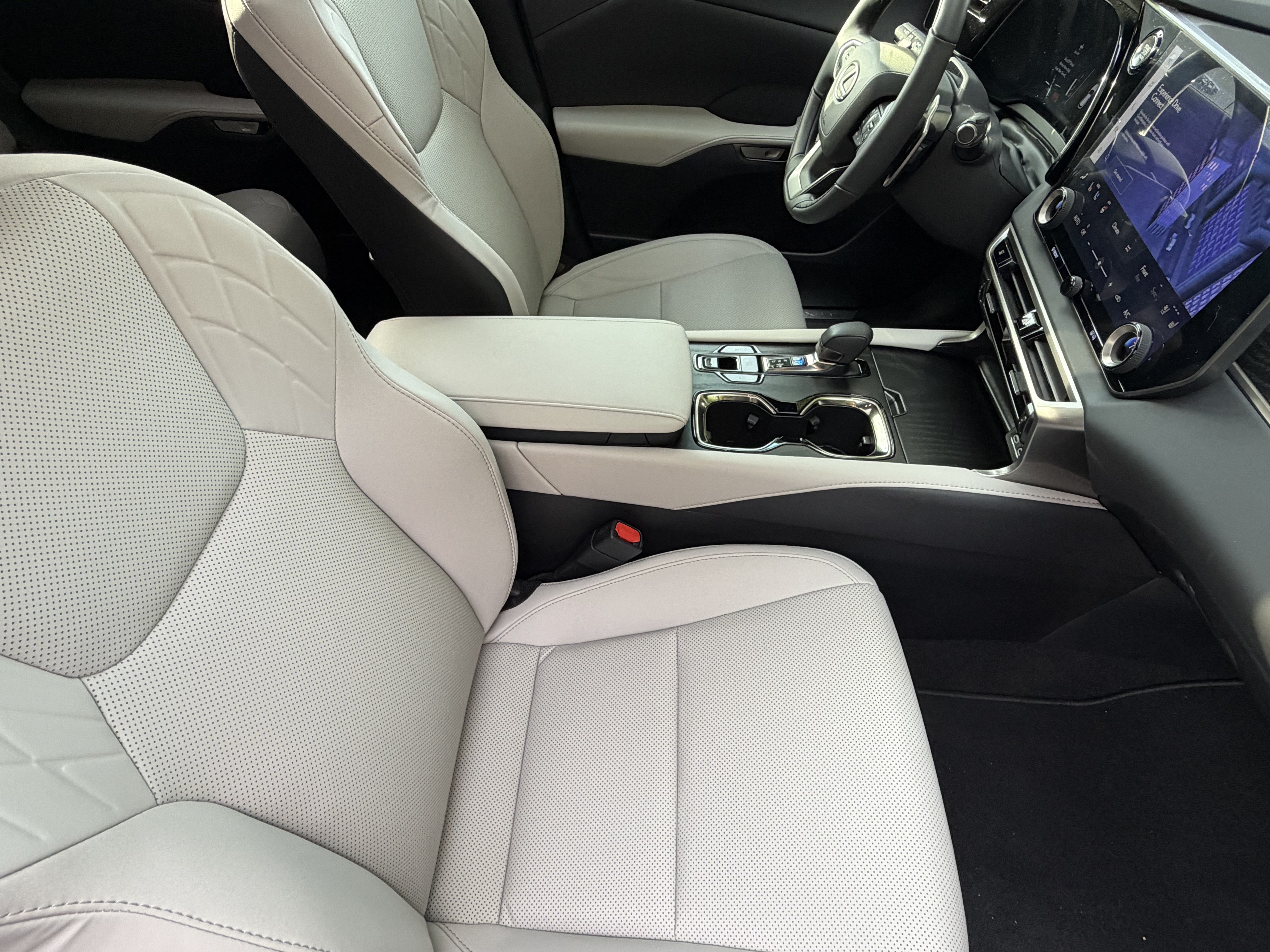 Certified 2025 Lexus RX 350 Premium w/ Convenience Package FWD image 42