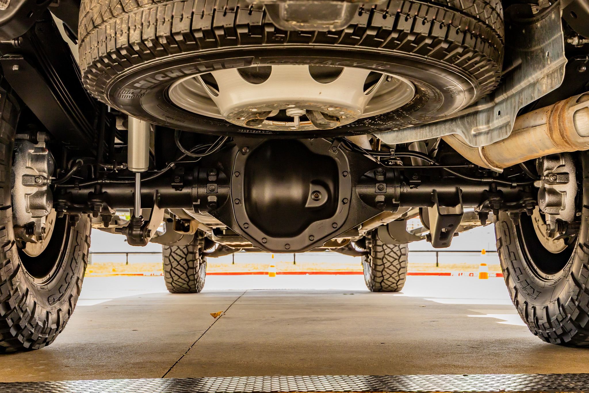 Used 2024 GMC Sierra 3500 SLT w/ SLT Premium Package AWD/4WD image 16