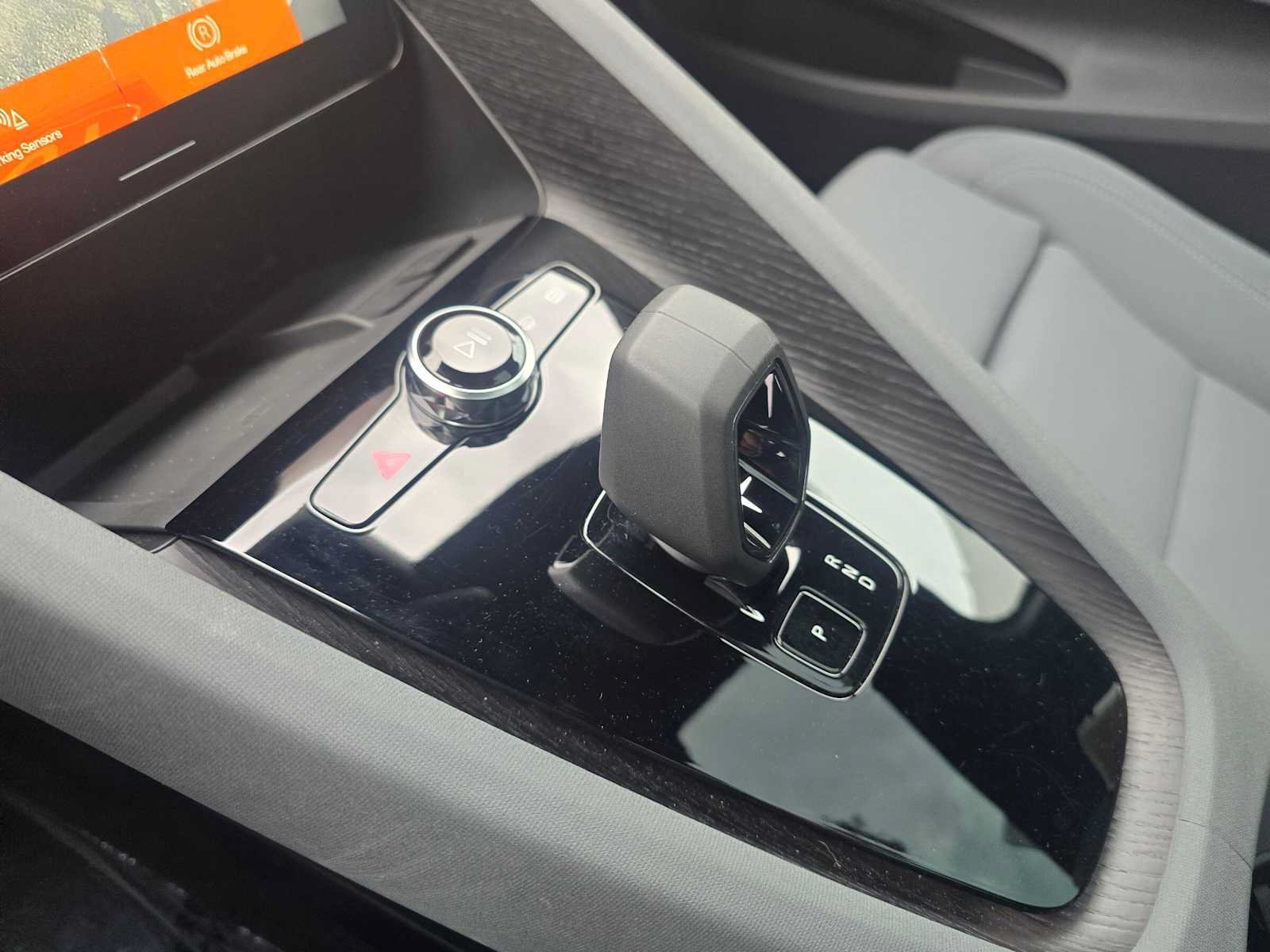 Used 2024 Polestar Polestar 2 w/ Pilot Pack RWD image 31