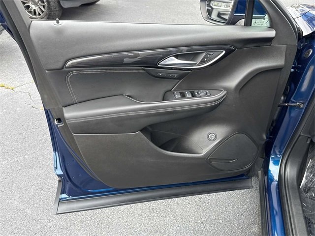 Used 2023 Buick Envision Essence image 12