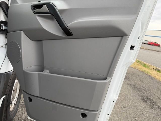 Used 2016 Freightliner Sprinter 2500 image 17