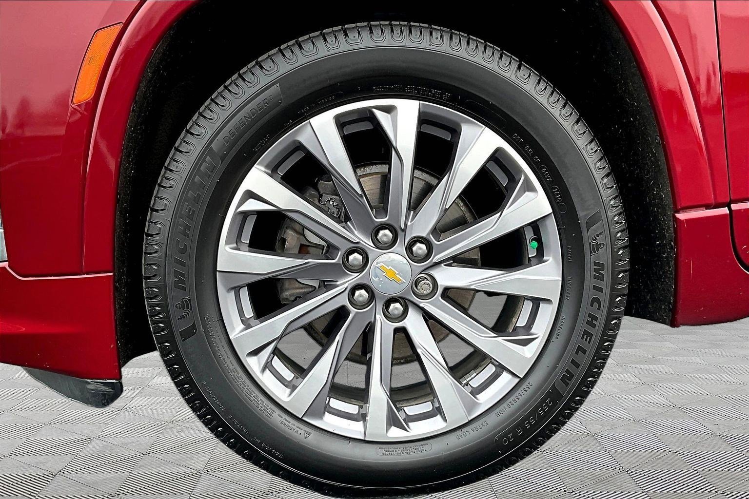 Used 2022 Chevrolet Traverse Premier image 35