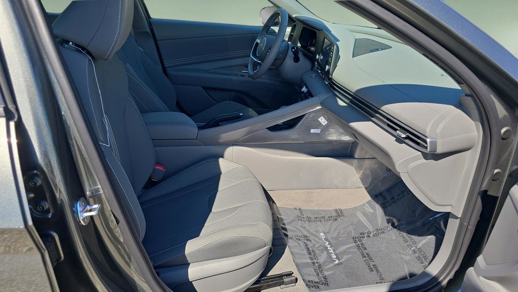 New 2026 Hyundai Elantra Sport FWD image 13