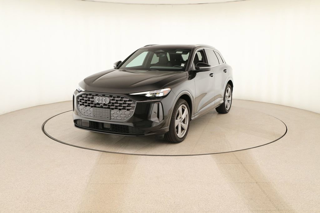 Certified 2025 Audi Q5 Prestige image 12