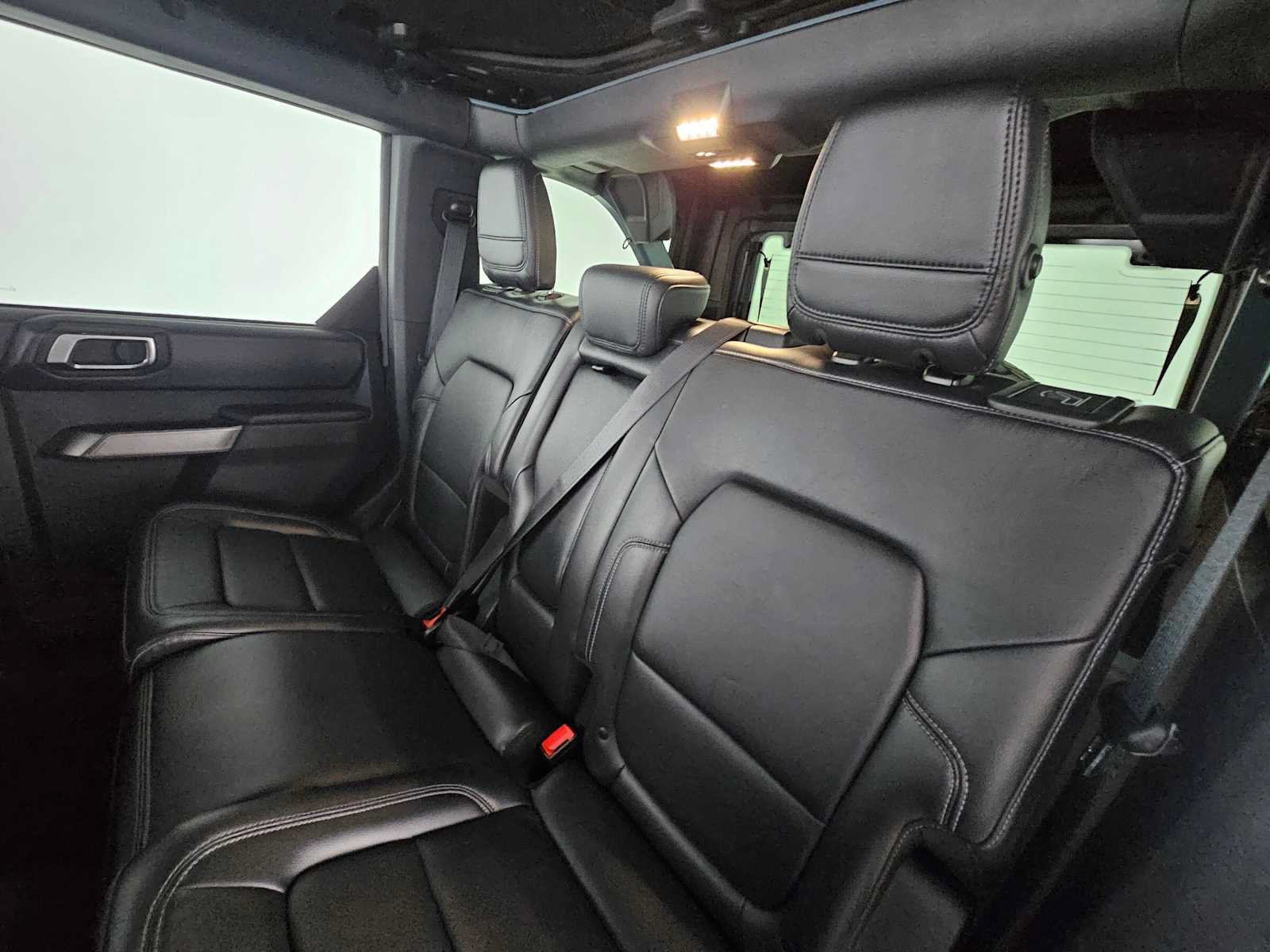 Used 2021 Ford Bronco First Edition AWD/4WD image 17