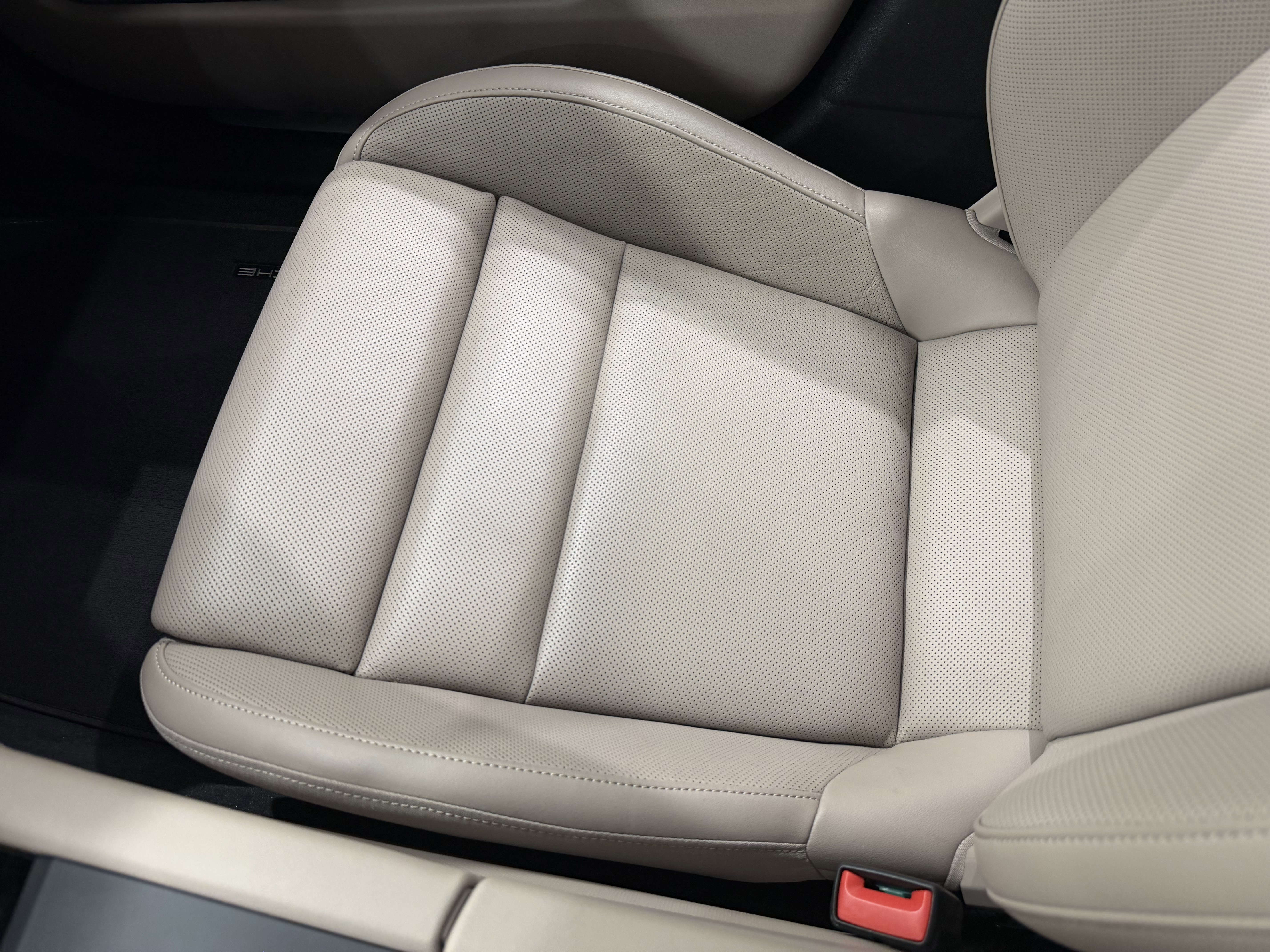 Used 2021 Porsche Taycan 4S image 56