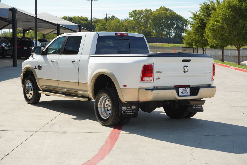 Used 2016 RAM 3500 Laramie Longhorn w/ Convenience Group AWD/4WD image 3