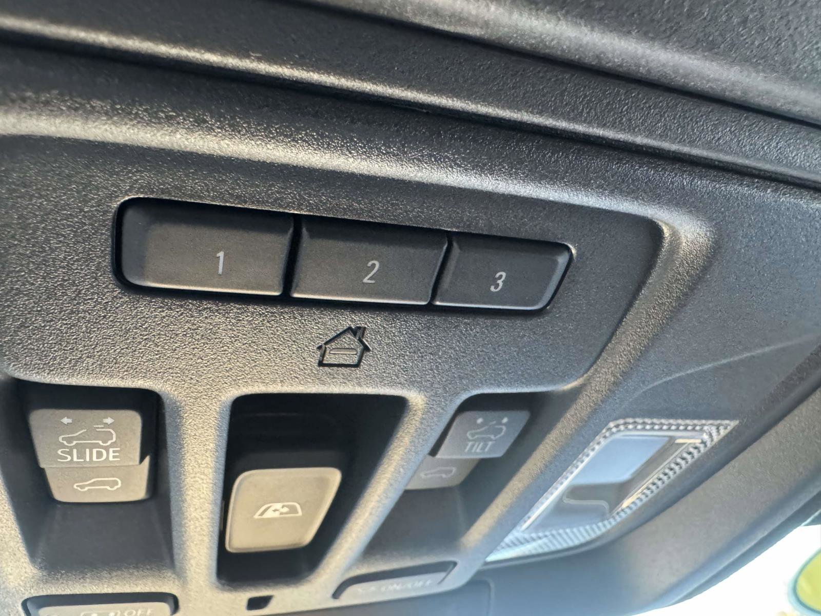 Used 2023 GMC Sierra 1500 AT4X image 42