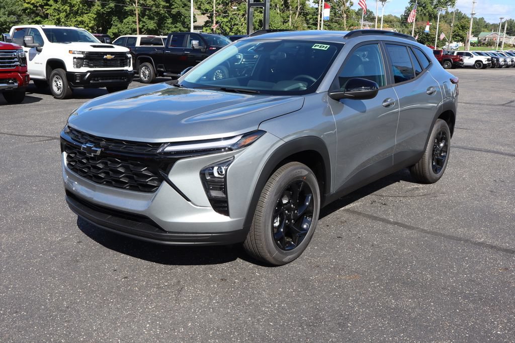 New 2026 Chevrolet Trax LT w/ Midnight Edition FWD image 23