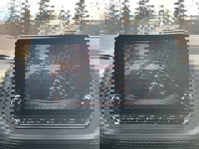 Used 2022 Nissan Rogue S image 22