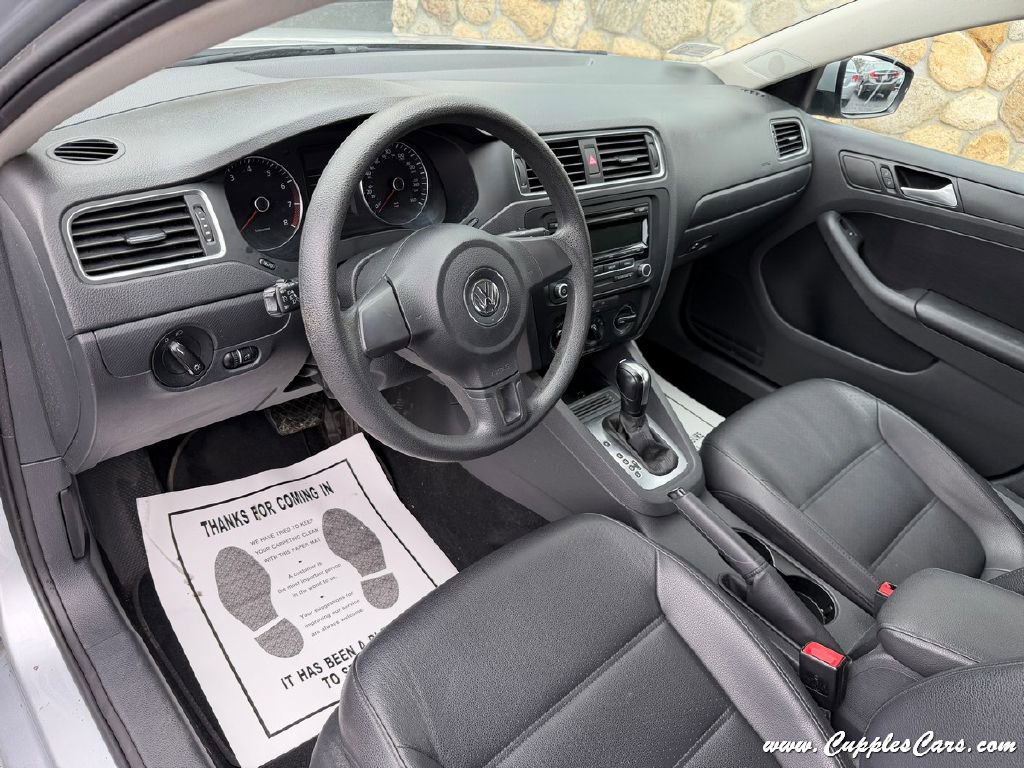 Used 2014 Volkswagen Jetta SE FWD image 5