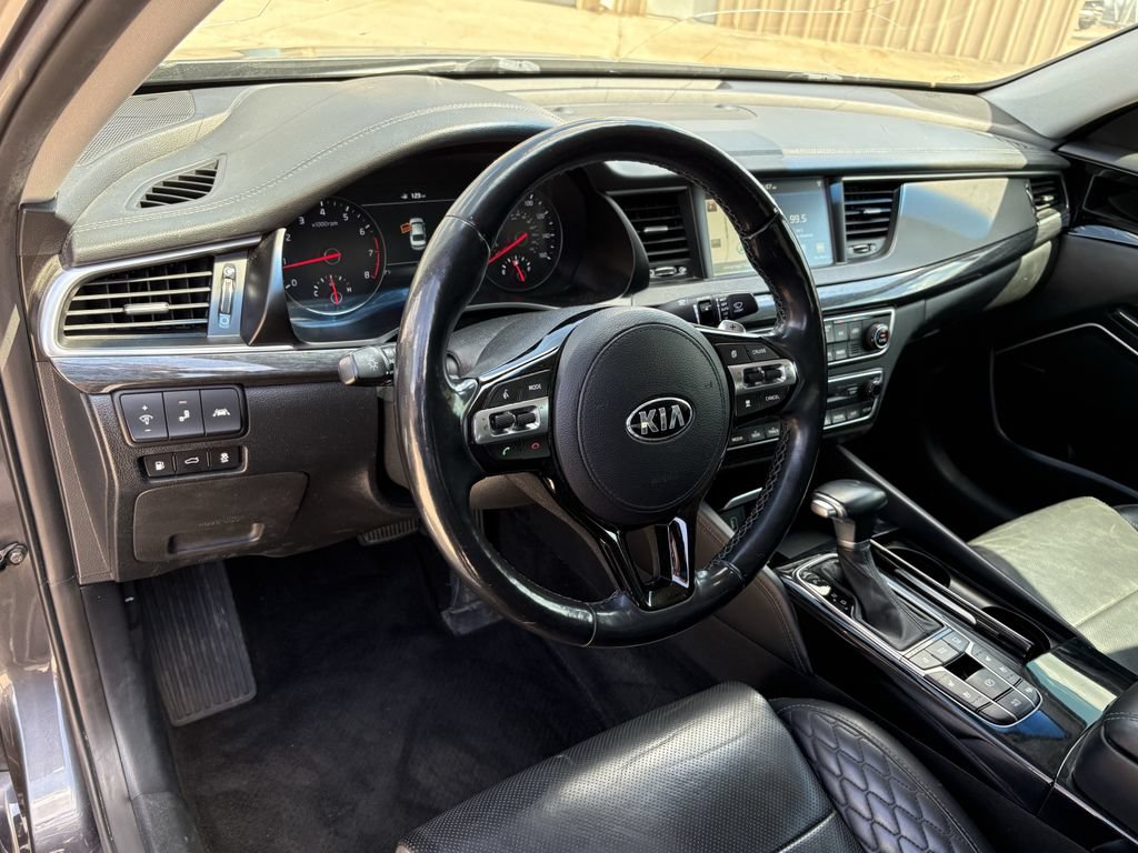 Used 2018 Kia Cadenza Limited FWD image 14