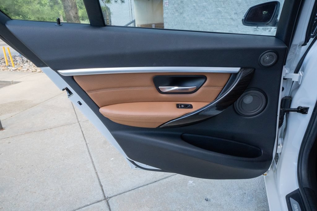 Used 2016 BMW 328i xDrive Sedan AWD/4WD image 16
