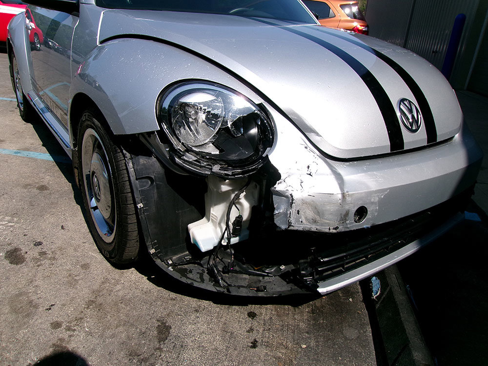 Used 2012 Volkswagen Beetle 2.5 FWD image 3