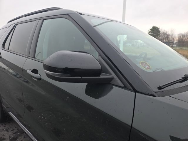 Used 2023 Ford Explorer XLT w/ Equipment Group 202A image 5