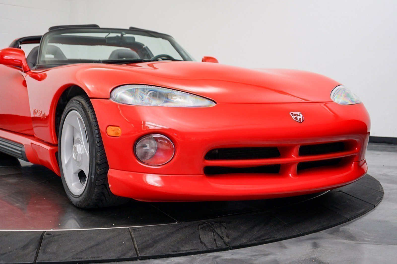 Used 1993 Dodge Viper RT/10 RWD image 17