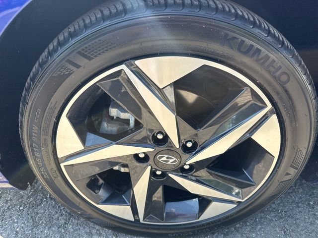 Certified 2023 Hyundai Elantra Limited w/ Cargo Package FWD image 10