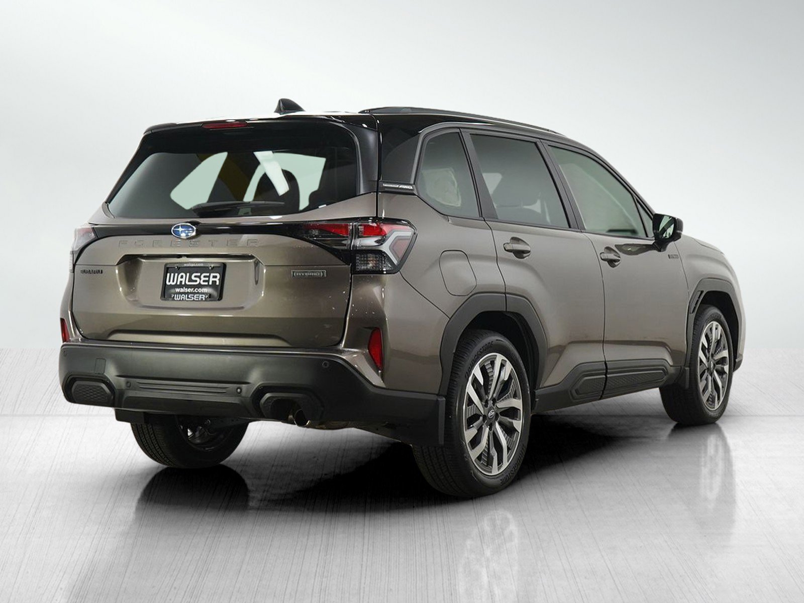 Used 2025 Subaru Forester Touring w/ Touring Package AWD/4WD image 5