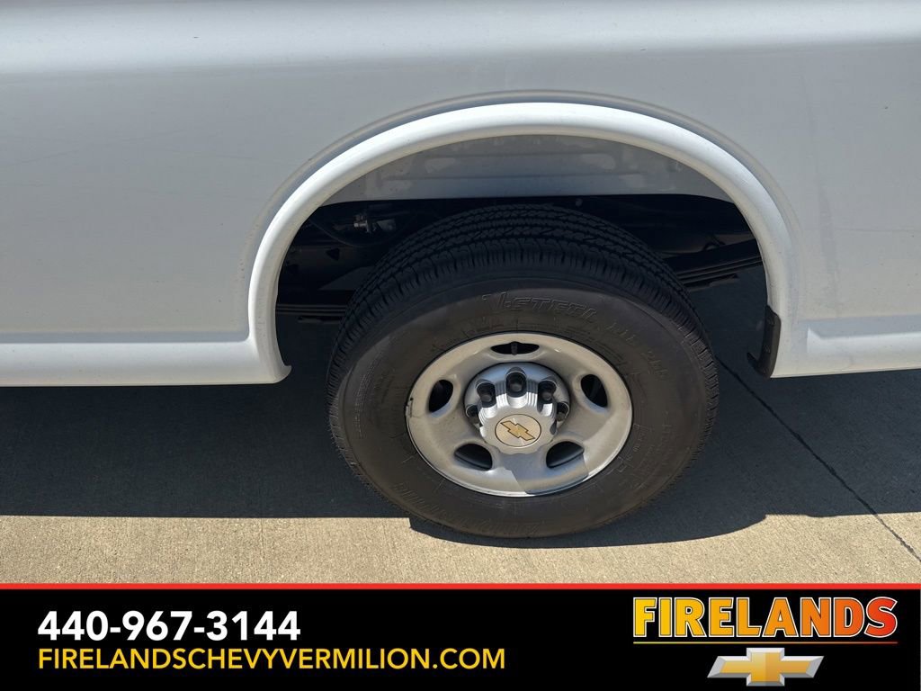 New 2025 Chevrolet Express 2500 Work Van w/ Driver Convenience Package image 43