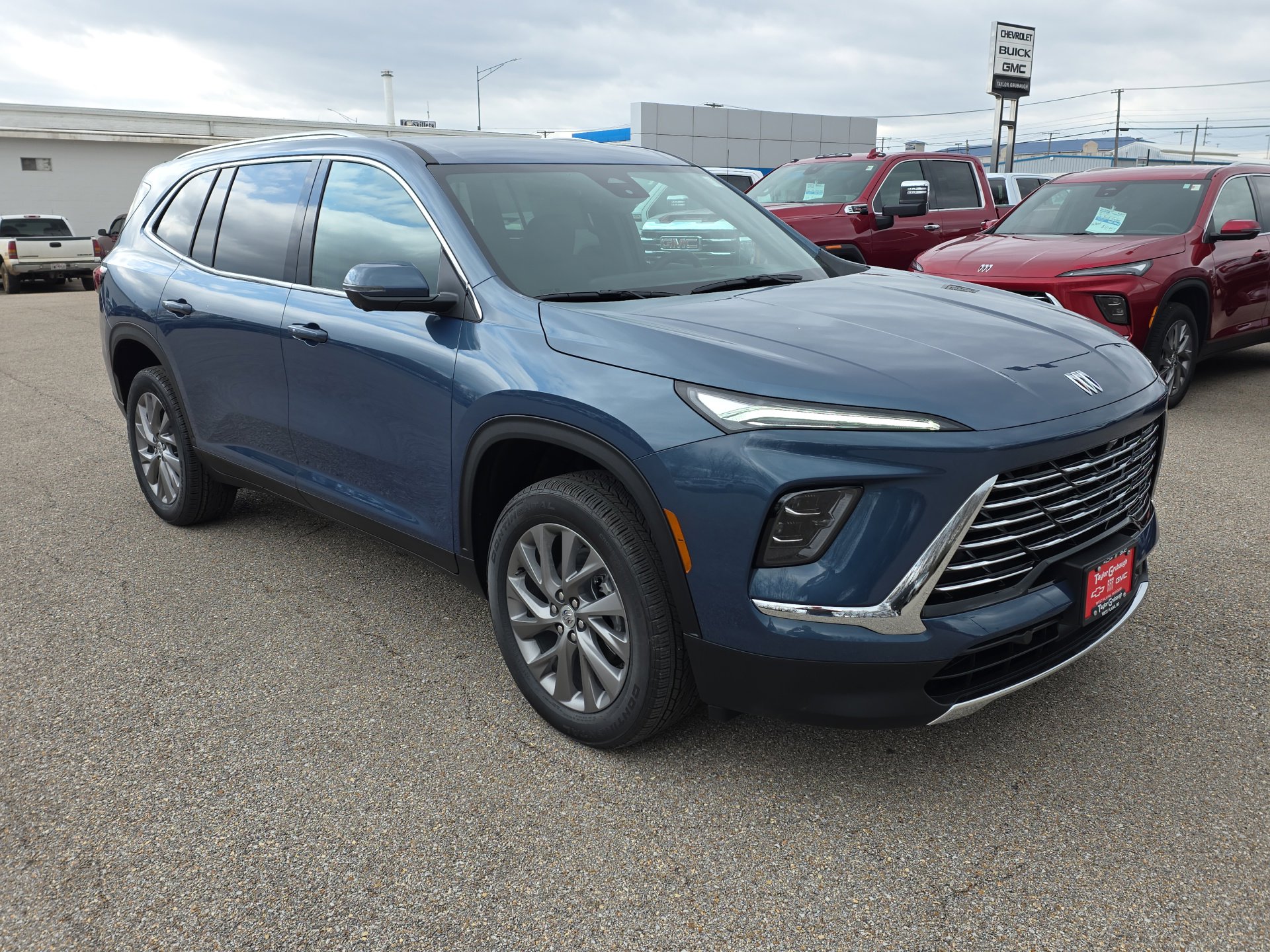 New 2026 Buick Enclave Preferred w/ Power Package image 2