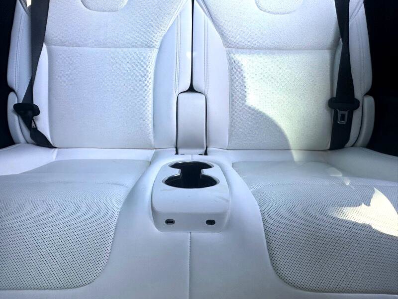 Used 2023 Tesla Model X image 35
