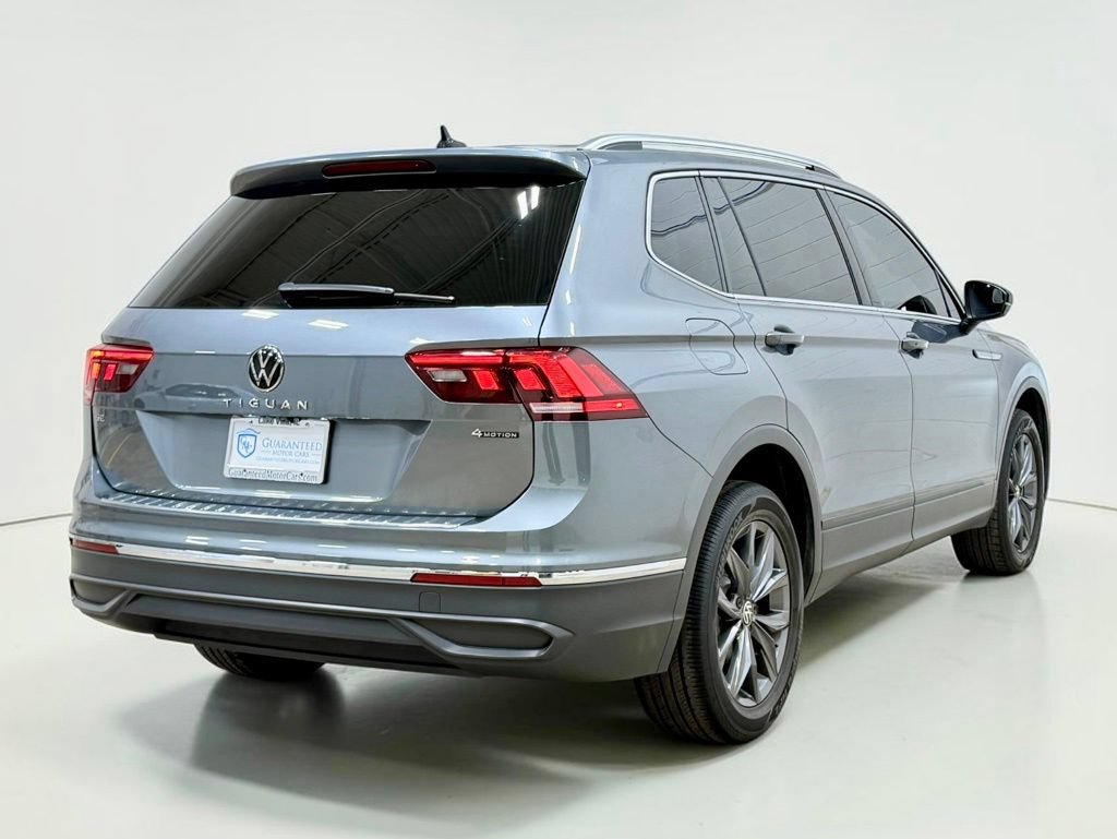 Used 2022 Volkswagen Tiguan SE AWD/4WD image 17