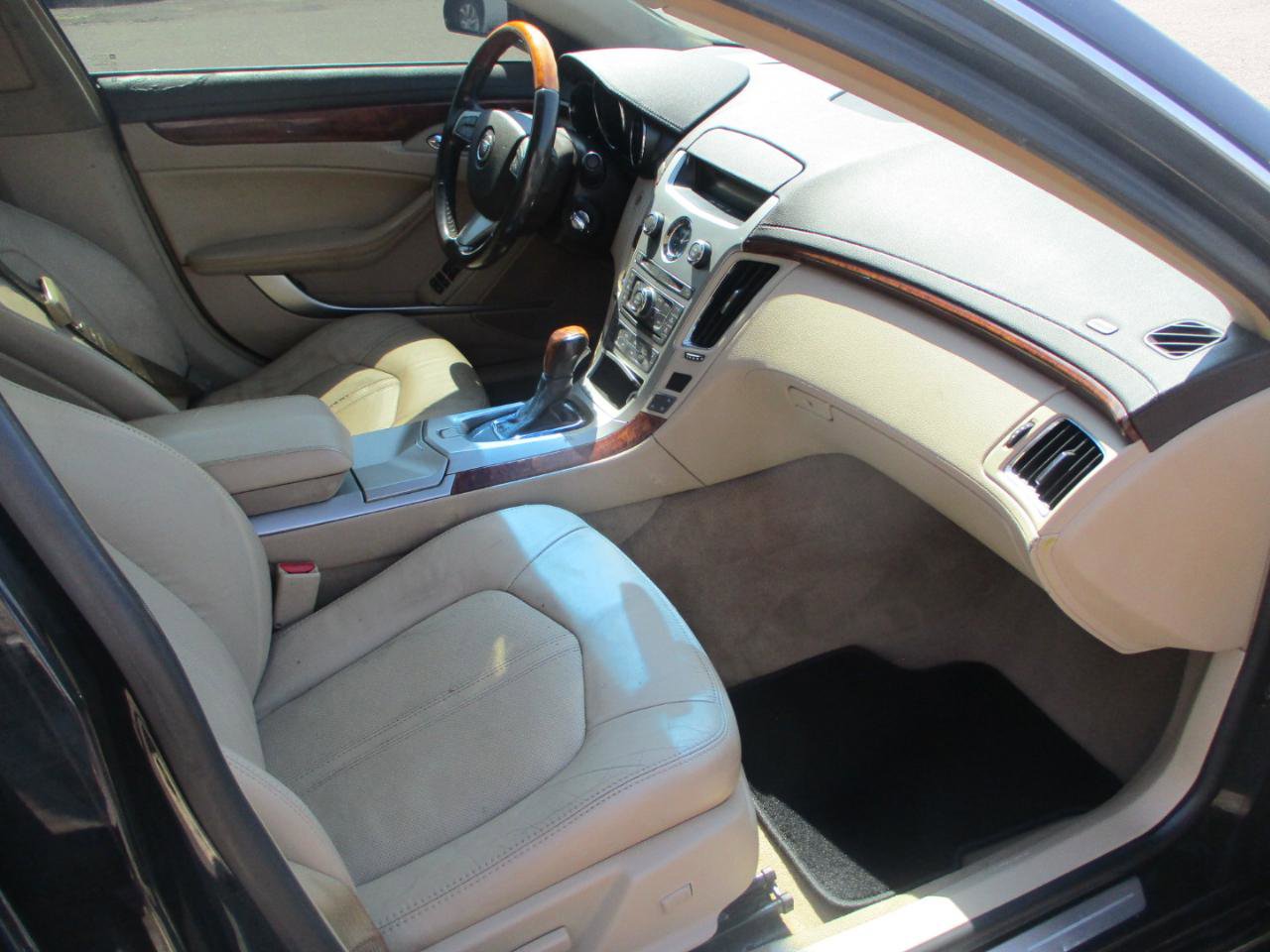 Used 2011 Cadillac CTS Performance w/ Performance Luxury Package AWD/4WD image 8