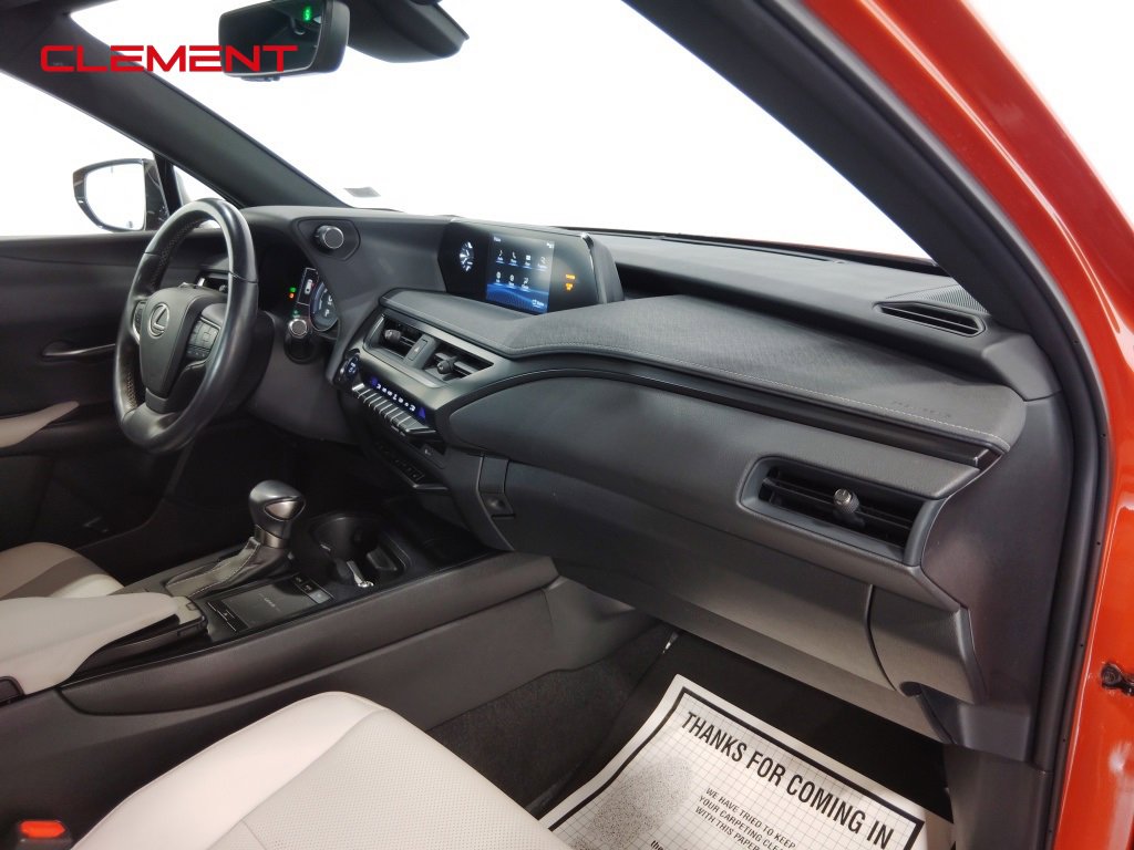 Used 2019 Lexus UX 250h w/ Premium Package image 38