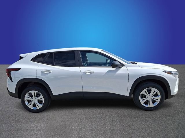 New 2026 Chevrolet Trax LS w/ Driver Confidence Package image 3