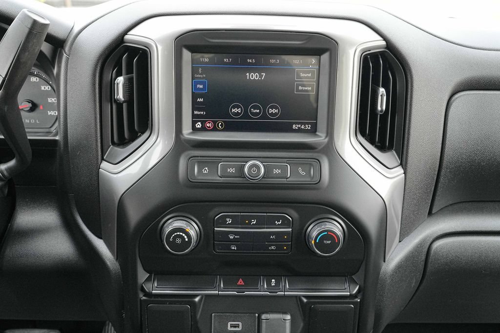 Used 2020 Chevrolet Silverado 1500 Custom w/ Trailering Package AWD/4WD image 28