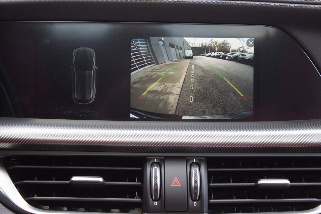 New 2025 Alfa Romeo Stelvio Sprint image 17