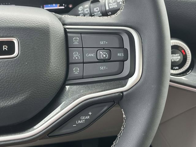 Used 2023 Jeep Wagoneer L 4WD w/ Convenience Group I image 30