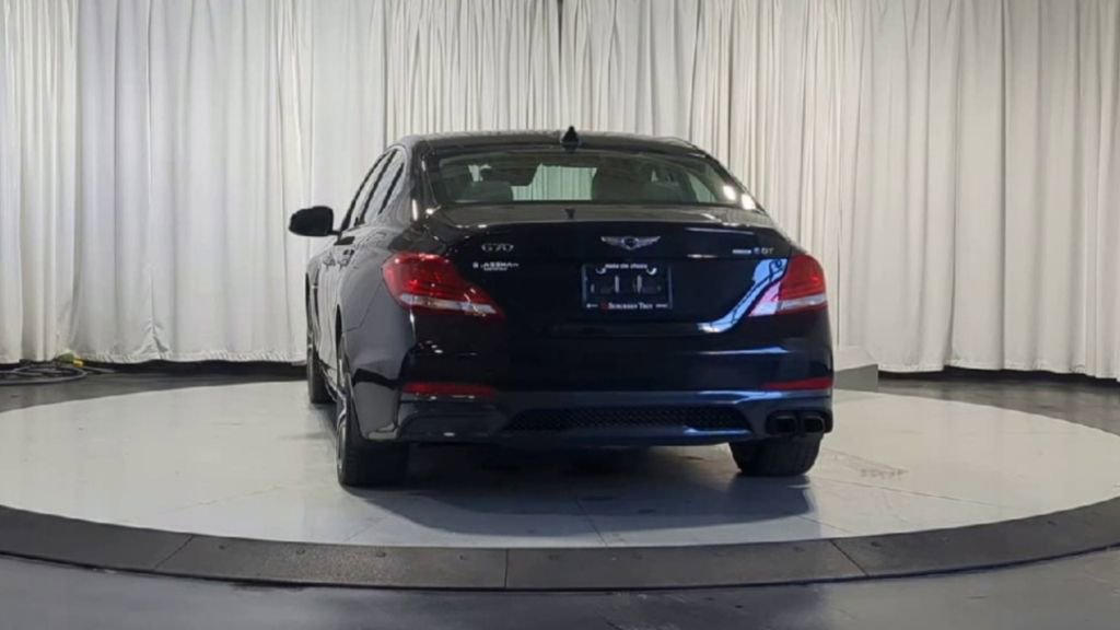 Used 2019 Genesis G70 2.0T Advanced w/ Dynamic Package AWD/4WD image 9