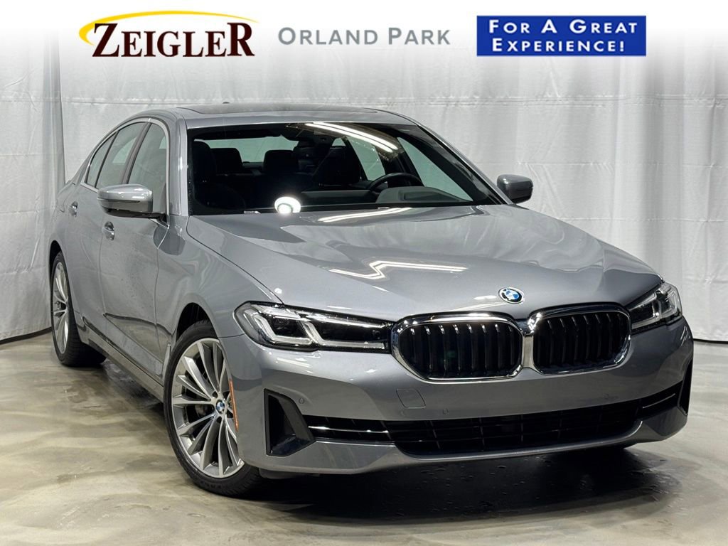 Used 2023 BMW 540i xDrive w/ Premium Package image 1