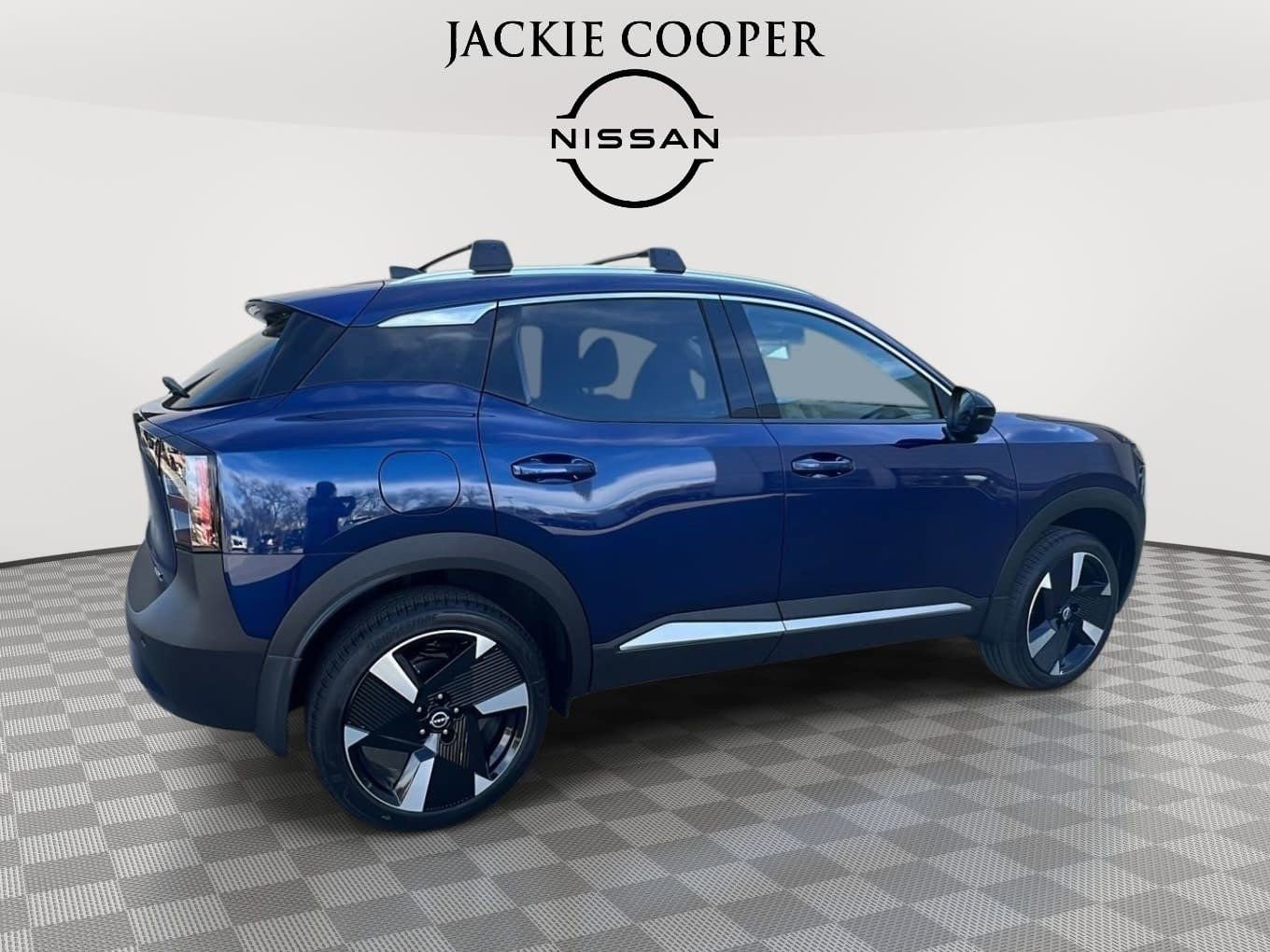 New 2026 Nissan Kicks SR w/ Cold Weather Package FWD image 5