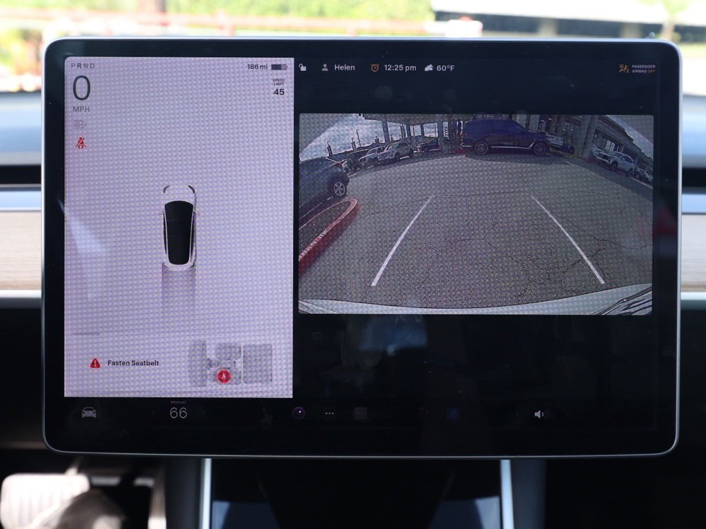 Used 2018 Tesla Model 3 Long Range image 28