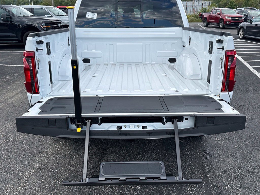 New 2026 Ford F150 XLT w/ Equipment Group 302A MID AWD/4WD image 28