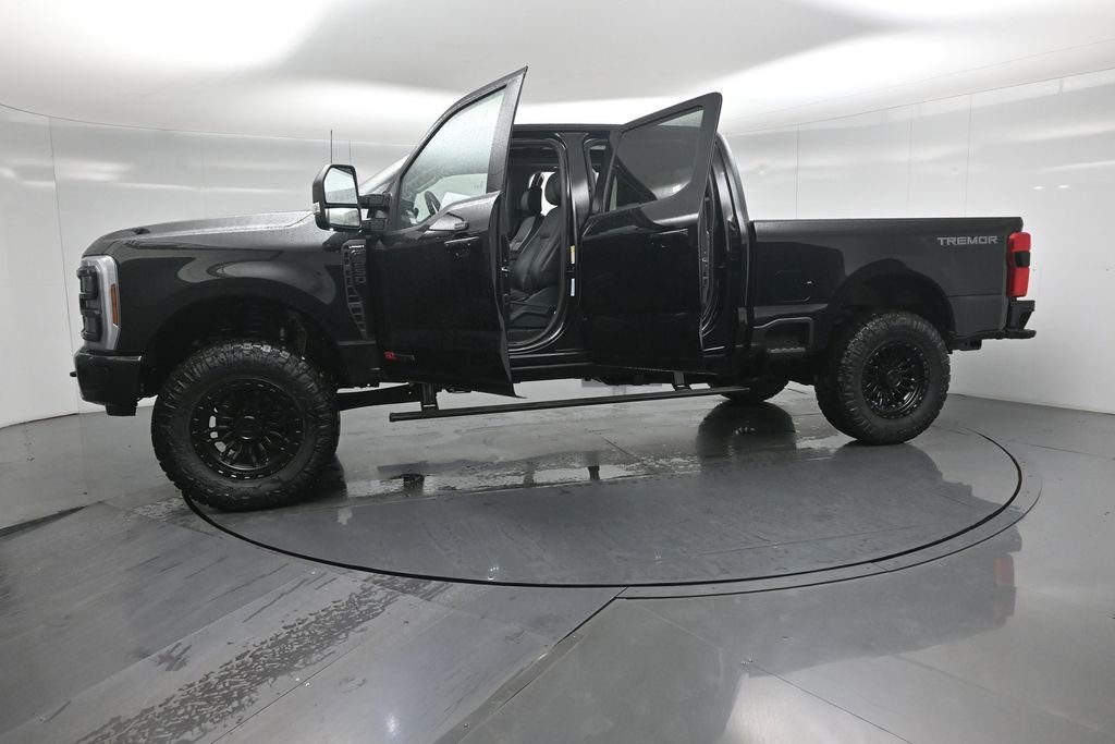 New 2025 Ford F250 Lariat w/ Lariat Ultimate Package image 36